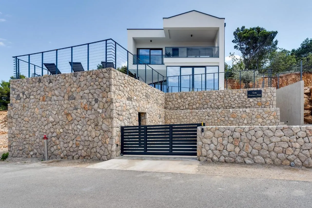 Luxury Villa Verbenico Hills- Amazing Sea View, Pool With Whirpool And Waterfall, Beach, In Famous Wine Region - Your Holiday With Style Vrbnik  Vrbnik (Primorje-Gorski Kotar)