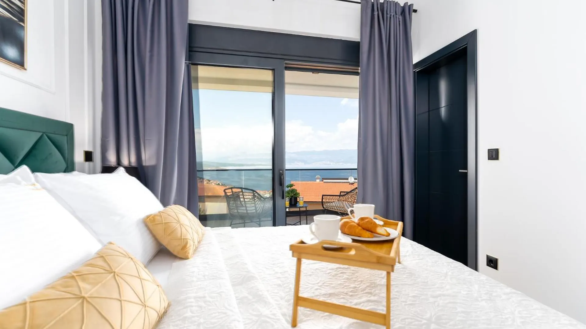 Luxury Villa Verbenico Hills- Amazing Sea View, Pool With Whirpool And Waterfall, Beach, In Famous Wine Region - Your Holiday With Style Vrbnik