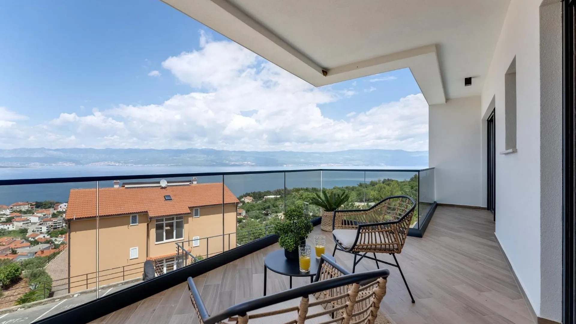 Luxury Villa Verbenico Hills- Amazing Sea View, Pool With Whirpool And Waterfall, Beach, In Famous Wine Region - Your Holiday With Style Vrbnik