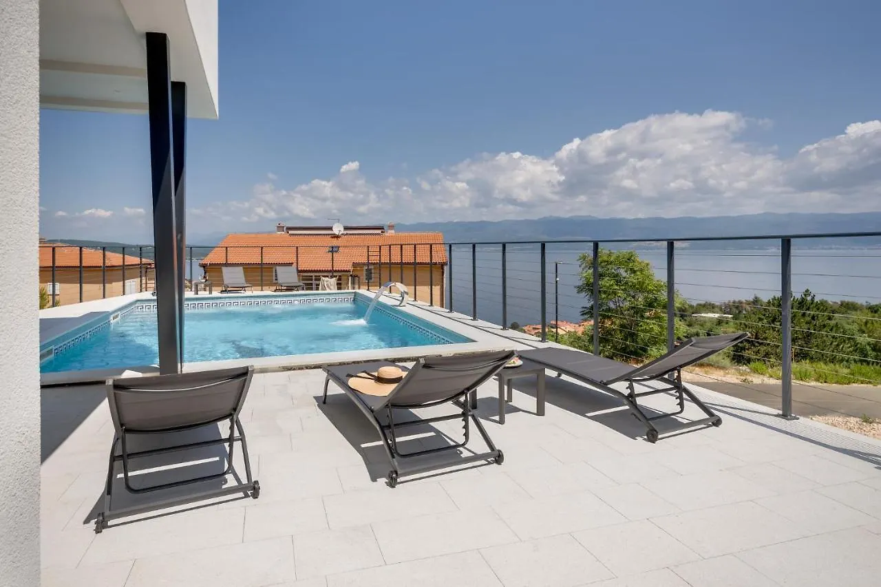 Luxury Villa Verbenico Hills: Seaside Retreat with Pool and Wine Vrbnik