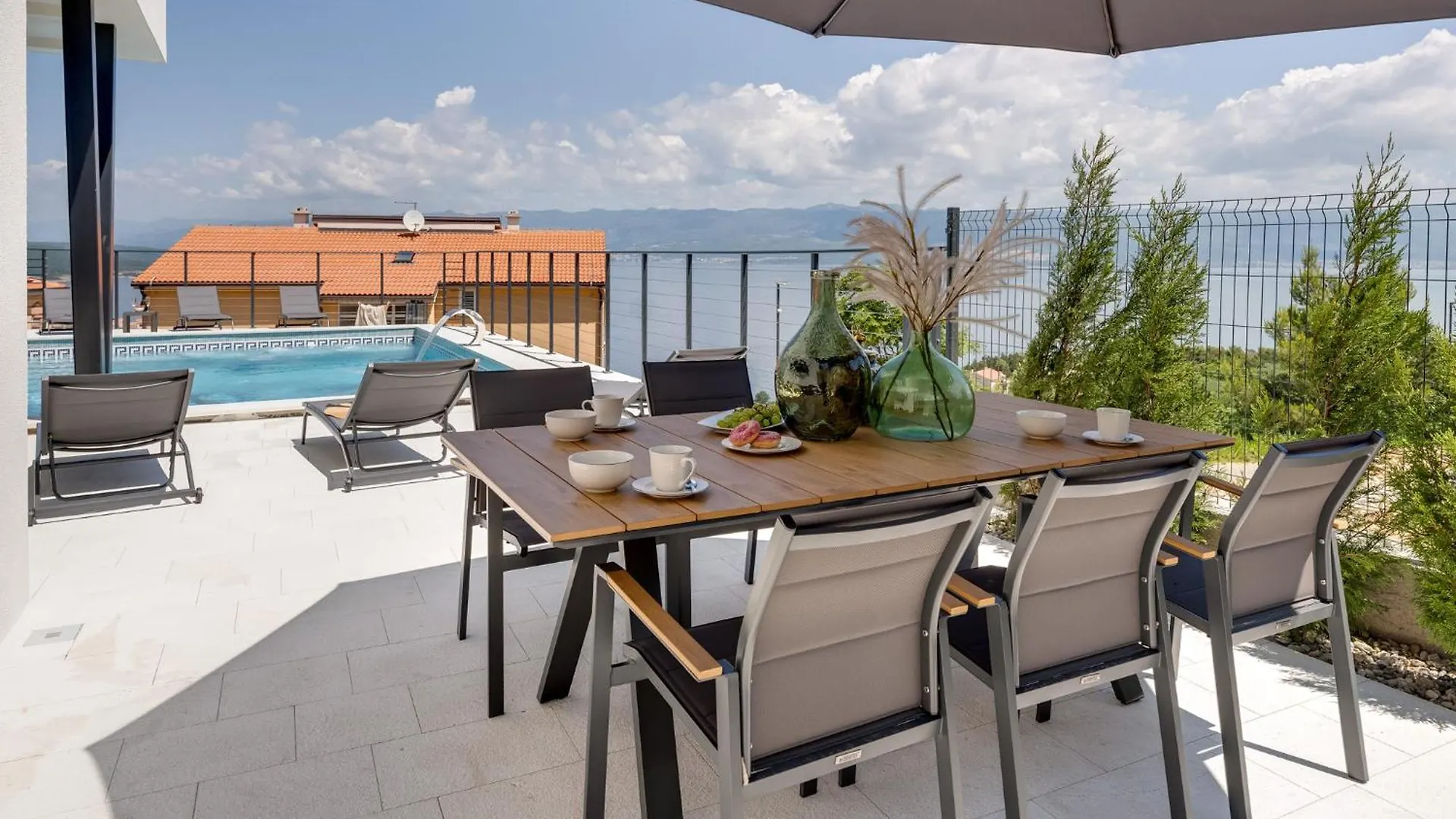 Luxury Villa Verbenico Hills: Seaside Retreat with Pool and Wine Vrbnik  Croatia